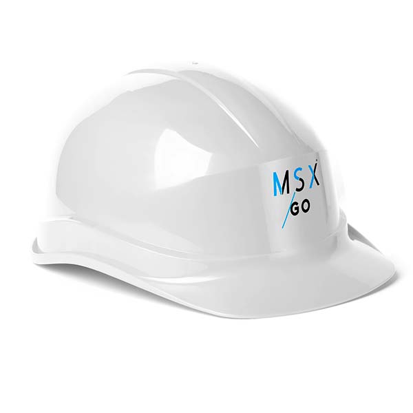 Capacete de obra MSX/GO. Parte do Manual de Linguagem da Marca desenvolvido pela Ópera Criativa para a empresa paulista especializada em Gerenciamento de Obras.