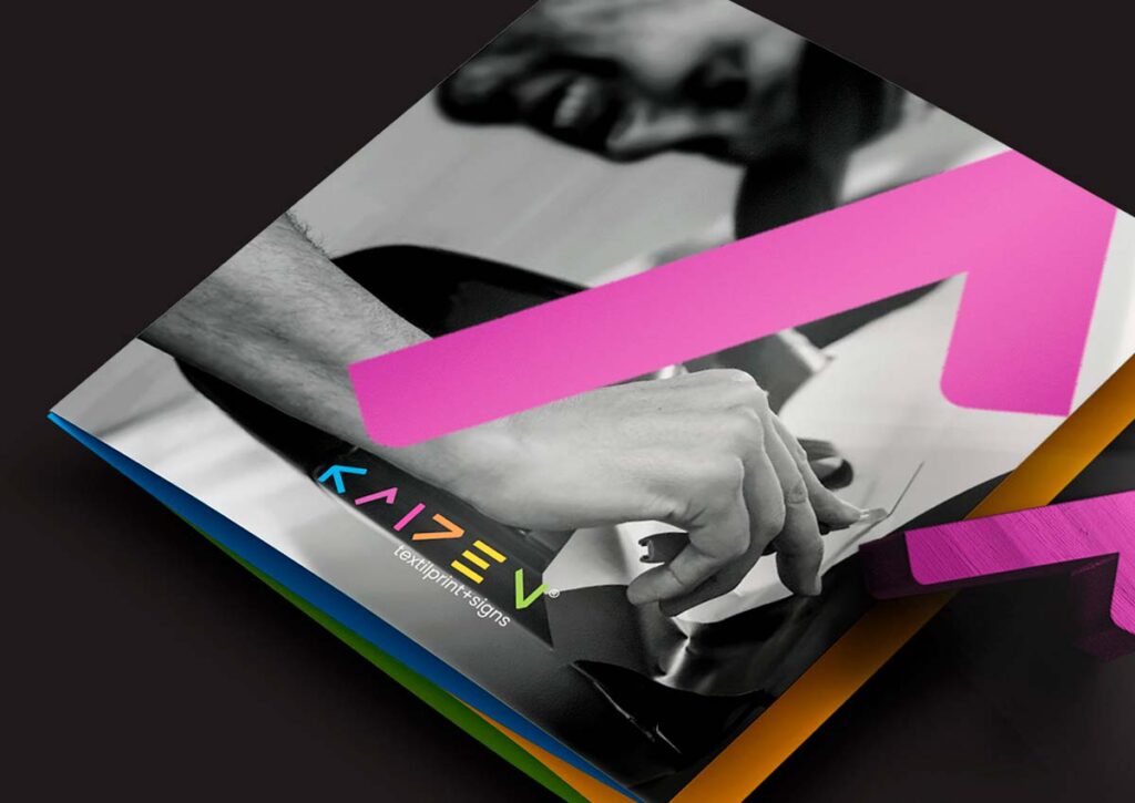 Apresentação Digital Kaizen TextilPrint + Signs. Parte do Manual de Linguagem da Marca para a empresa especializada em Signs e Impressão Digital sobre Tecidos desenvolvido pela Ópera Criativa.