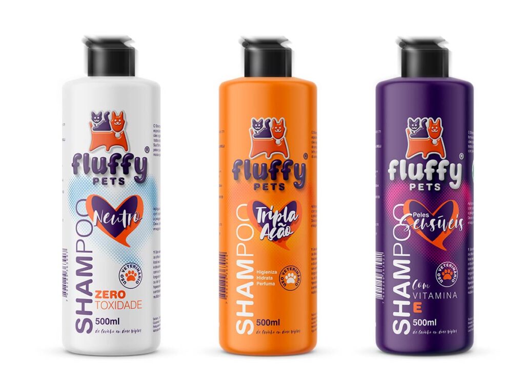 Face principal dos rótulos termoencolhíveis criados pela Ópera para os shampoos FluffyPets.