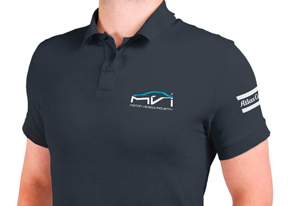 Camiseta tipo Polo do Programa MVI Motor Vehicle Industry. Parte integrante do Manual de Linguagem da Marca desenvolvido pela Ópera Criativa para a Atlas Copco Brasil.